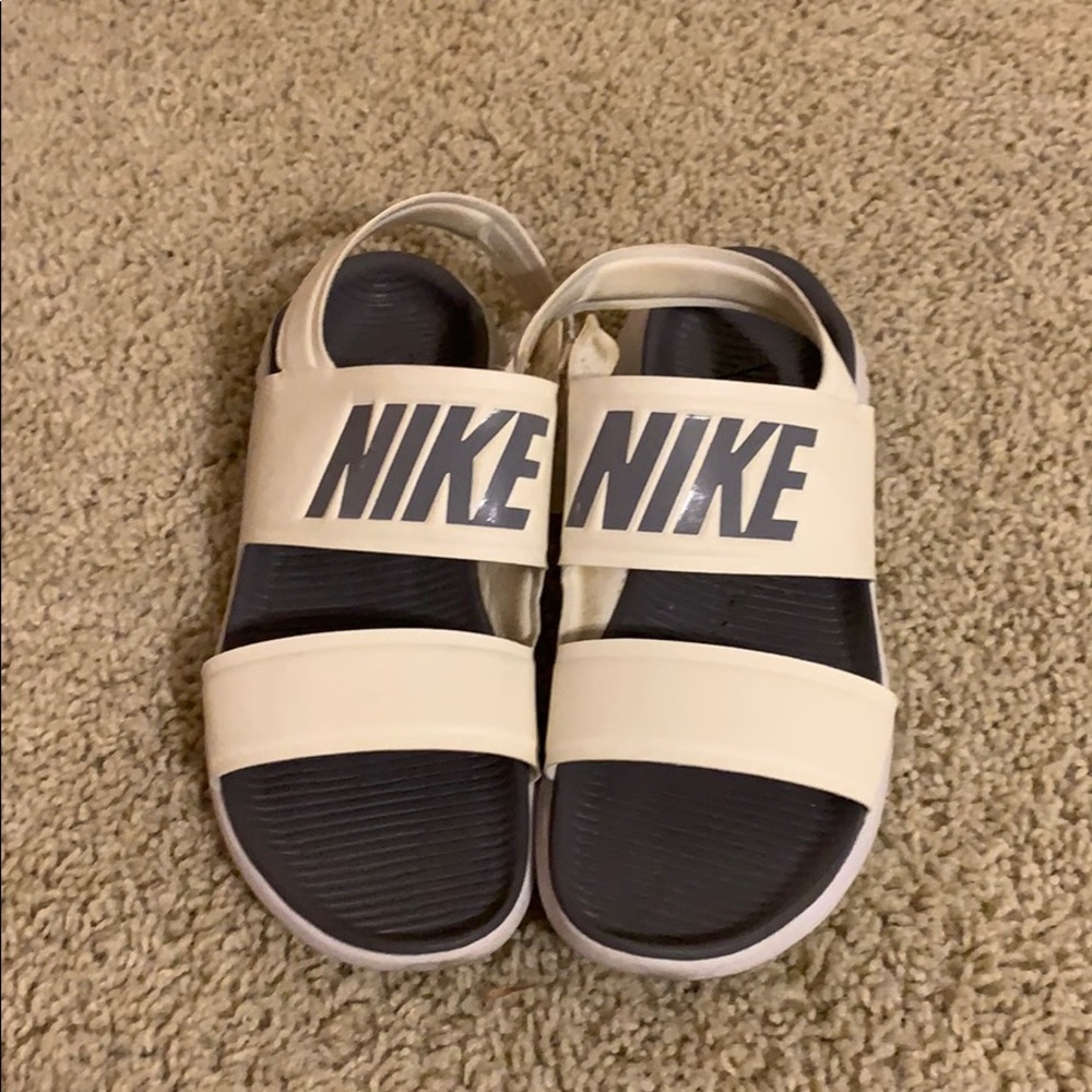 Women’s Nike Sandals